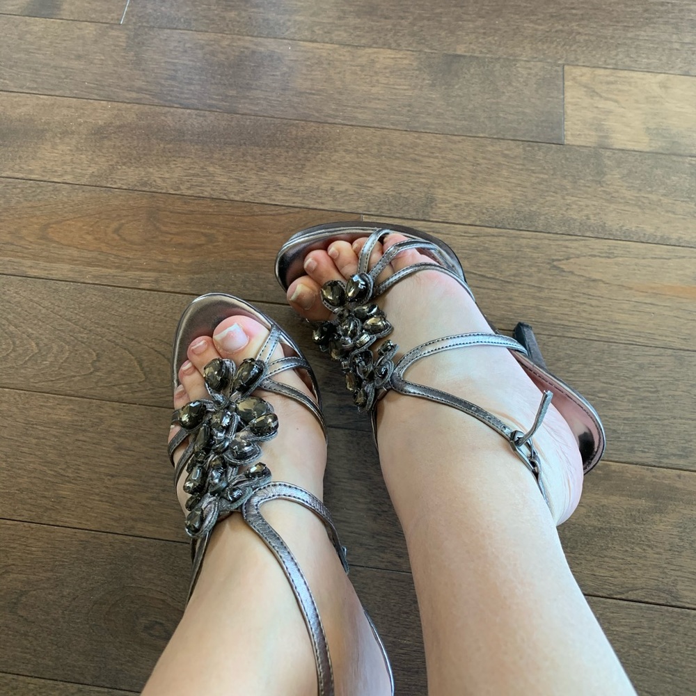 High heels shoes
